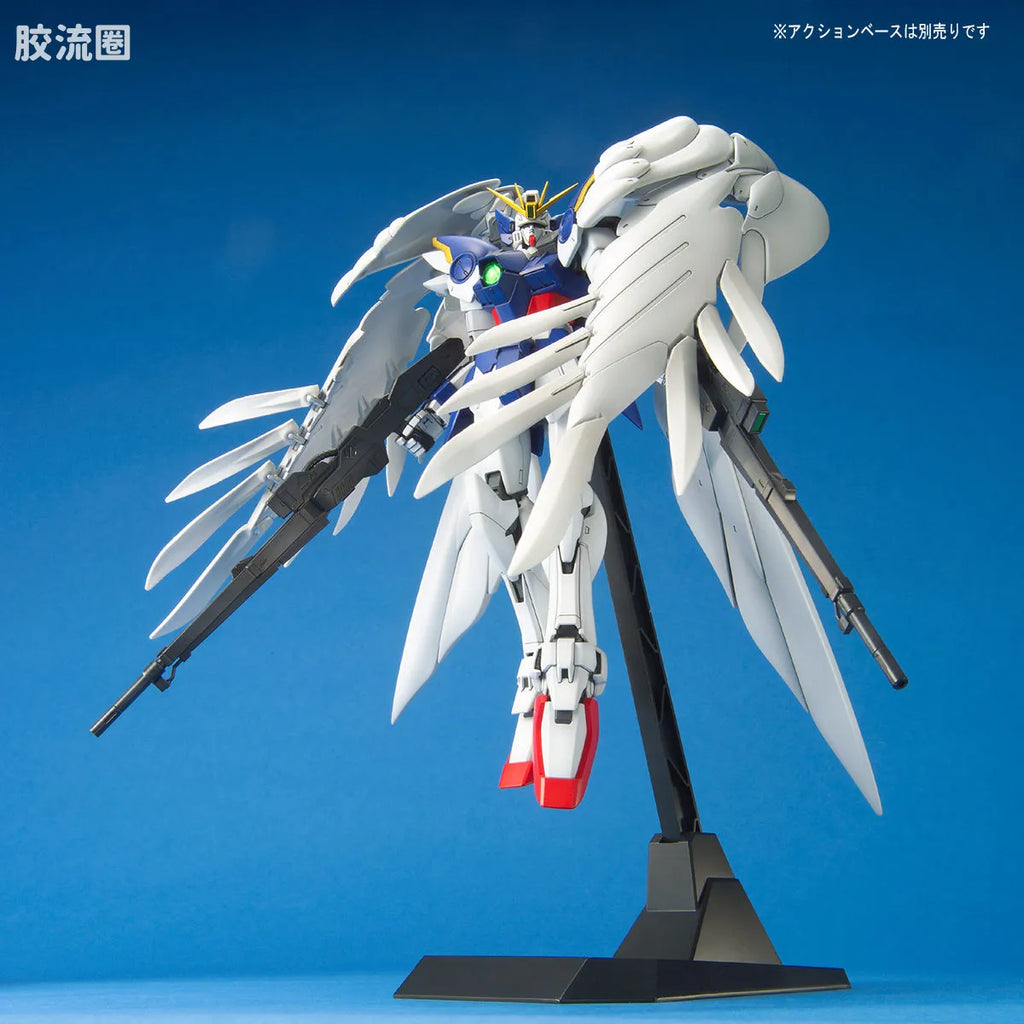Bandai MG 1/100 XXXG-00W0 Wing Gundam Zero EW