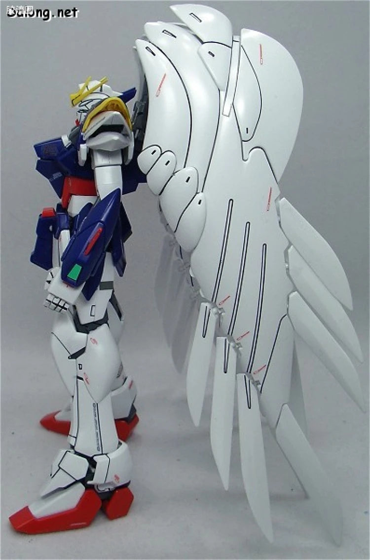 Bandai MG 1/100 XXXG-00W0 Wing Gundam Zero EW