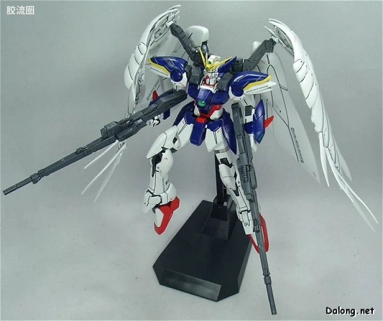 Bandai MG 1/100 XXXG-00W0 Wing Gundam Zero EW