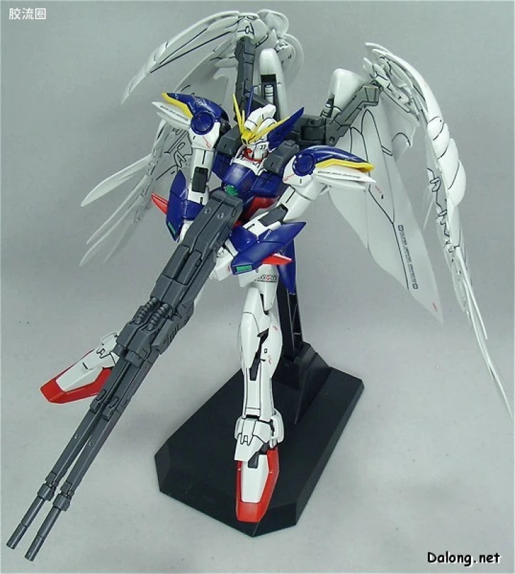 Bandai MG 1/100 XXXG-00W0 Wing Gundam Zero EW