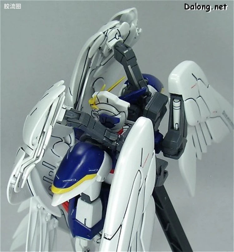 Bandai MG 1/100 XXXG-00W0 Wing Gundam Zero EW