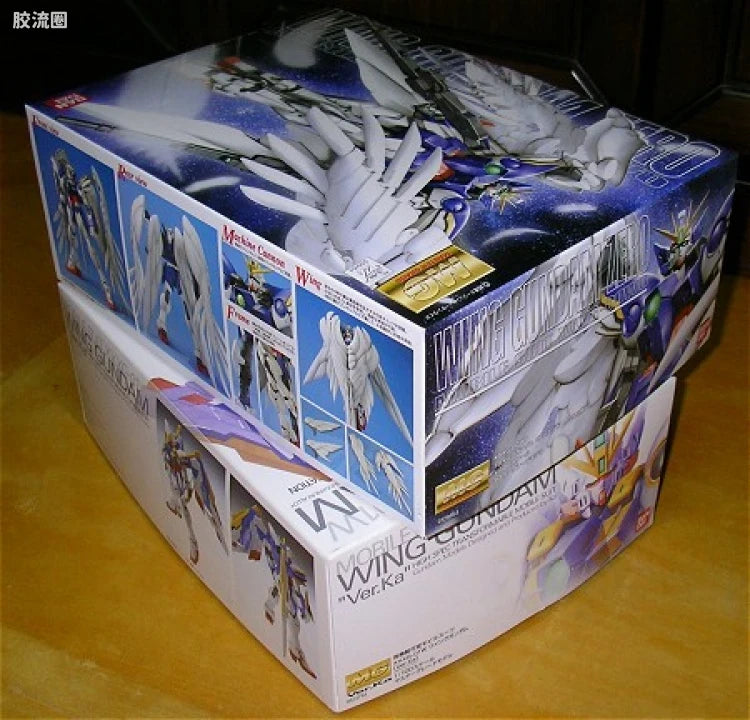 Bandai MG 1/100 XXXG-00W0 Wing Gundam Zero EW
