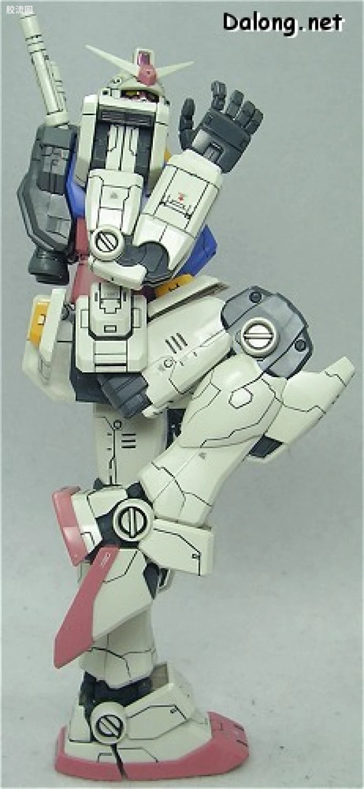 Bandai MG 1/100 RX-78-2 Gundam Ver.O.Y.W.0079 (Game Color)