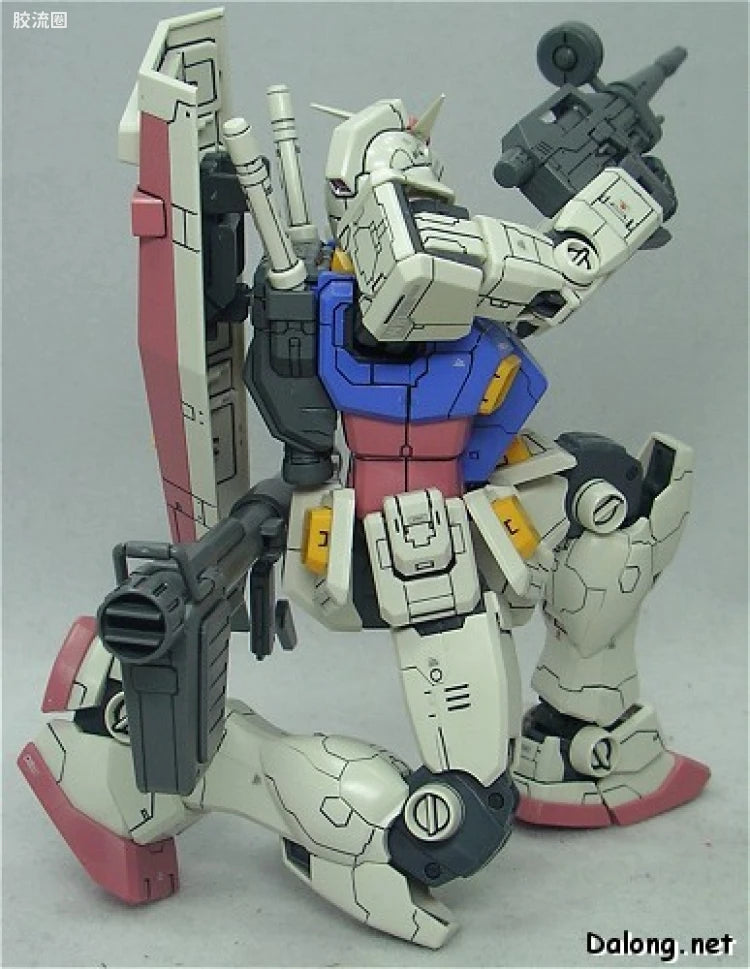 Bandai MG 1/100 RX-78-2 Gundam Ver.O.Y.W.0079 (Game Color)