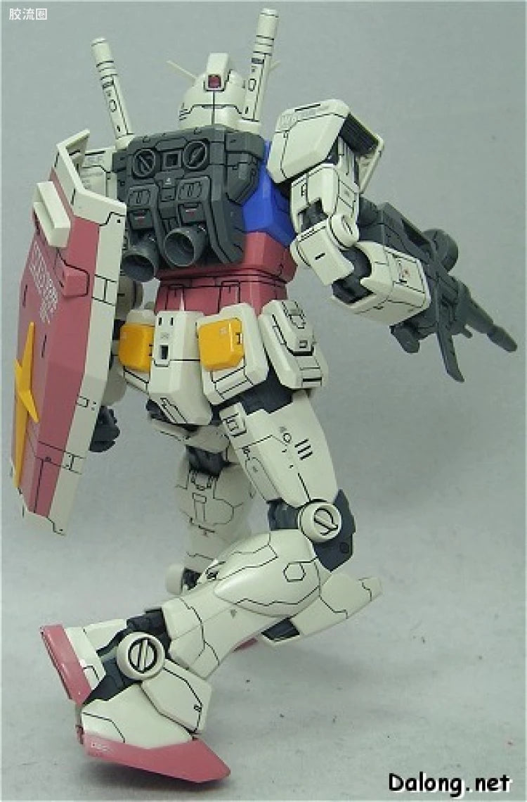 Bandai MG 1/100 RX-78-2 Gundam Ver.O.Y.W.0079 (Game Color)