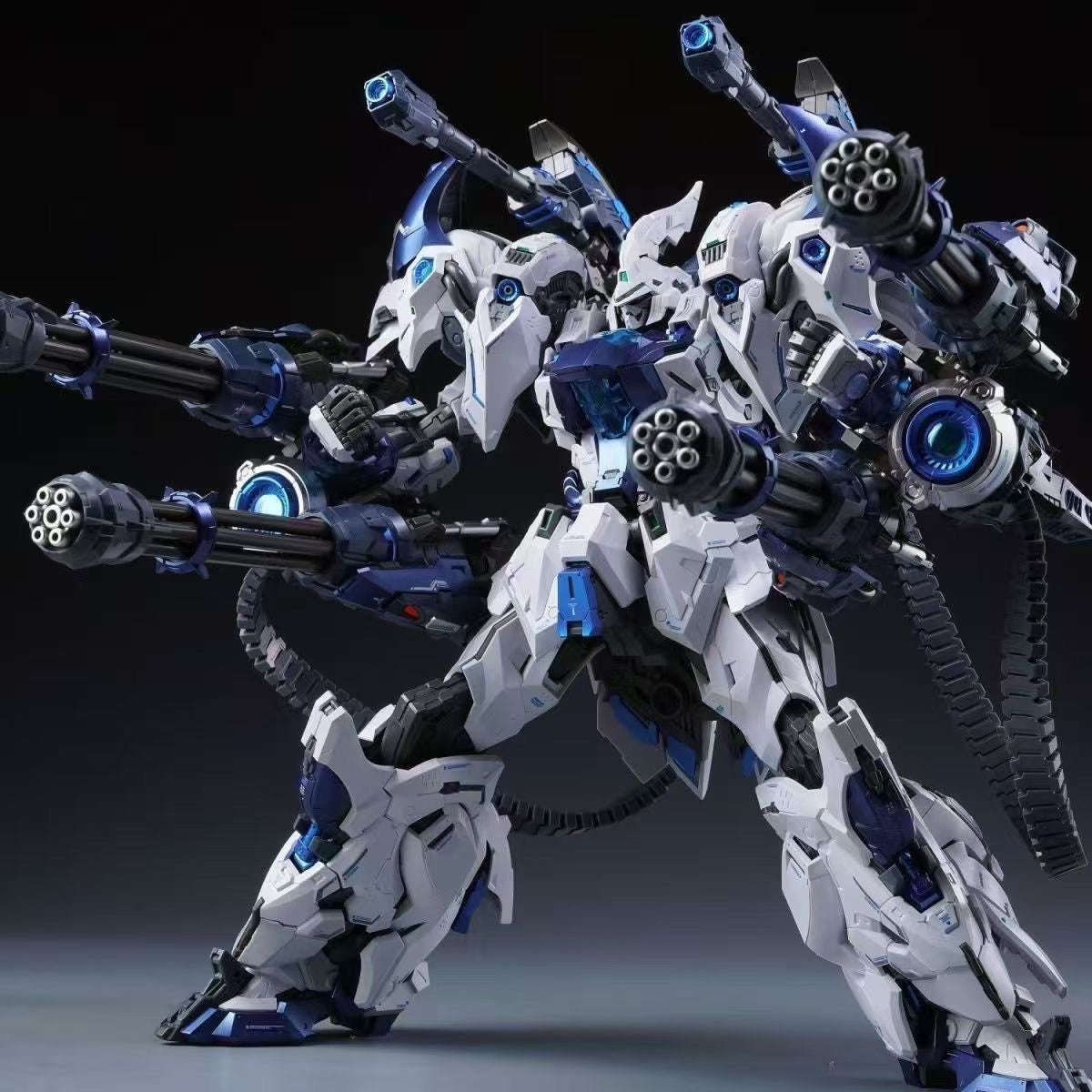 In Era Lizard White Blue Color